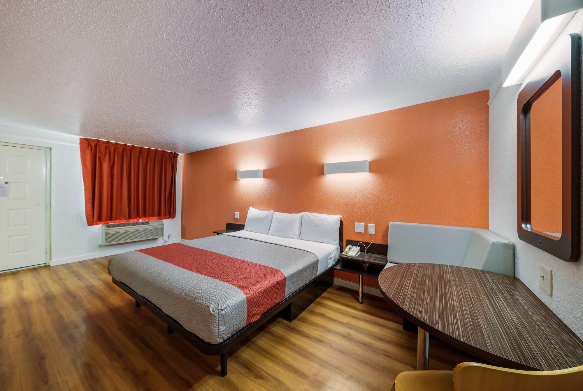Motel 6-Dallas, Tx - Farmers Branch Eksteriør bilde