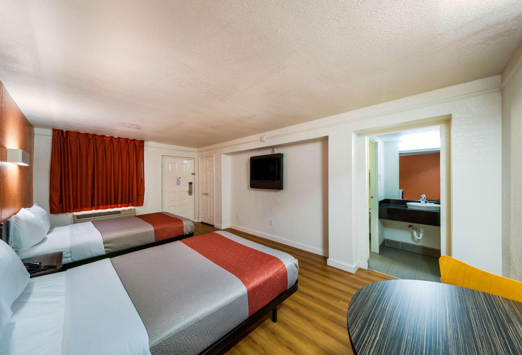 Motel 6-Dallas, Tx - Farmers Branch Eksteriør bilde