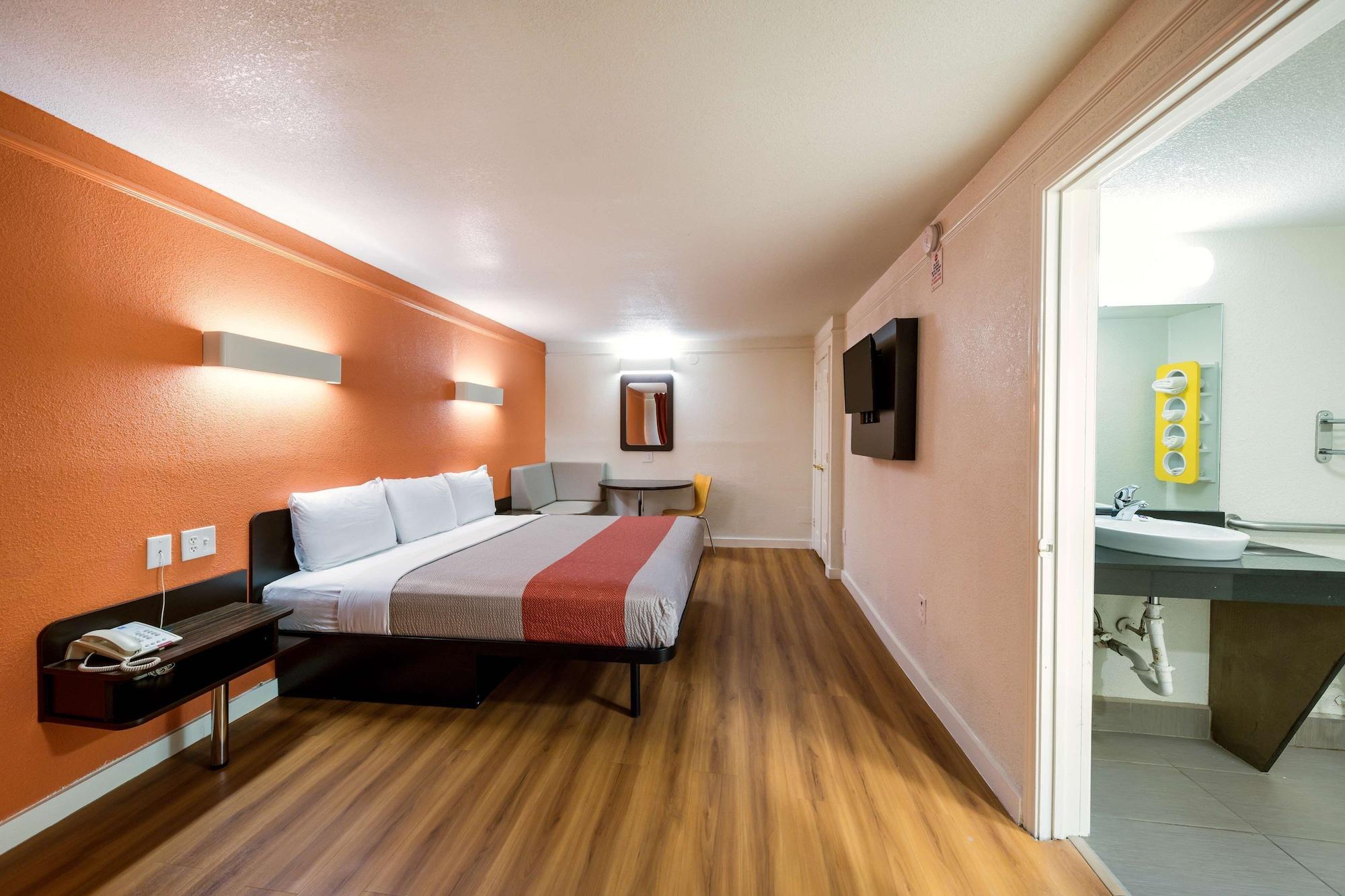 Motel 6-Dallas, Tx - Farmers Branch Eksteriør bilde
