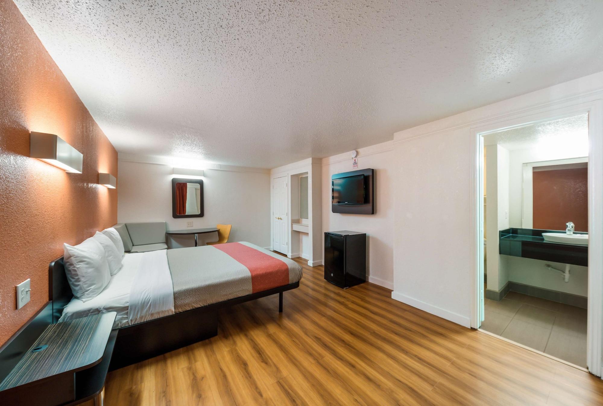 Motel 6-Dallas, Tx - Farmers Branch Eksteriør bilde