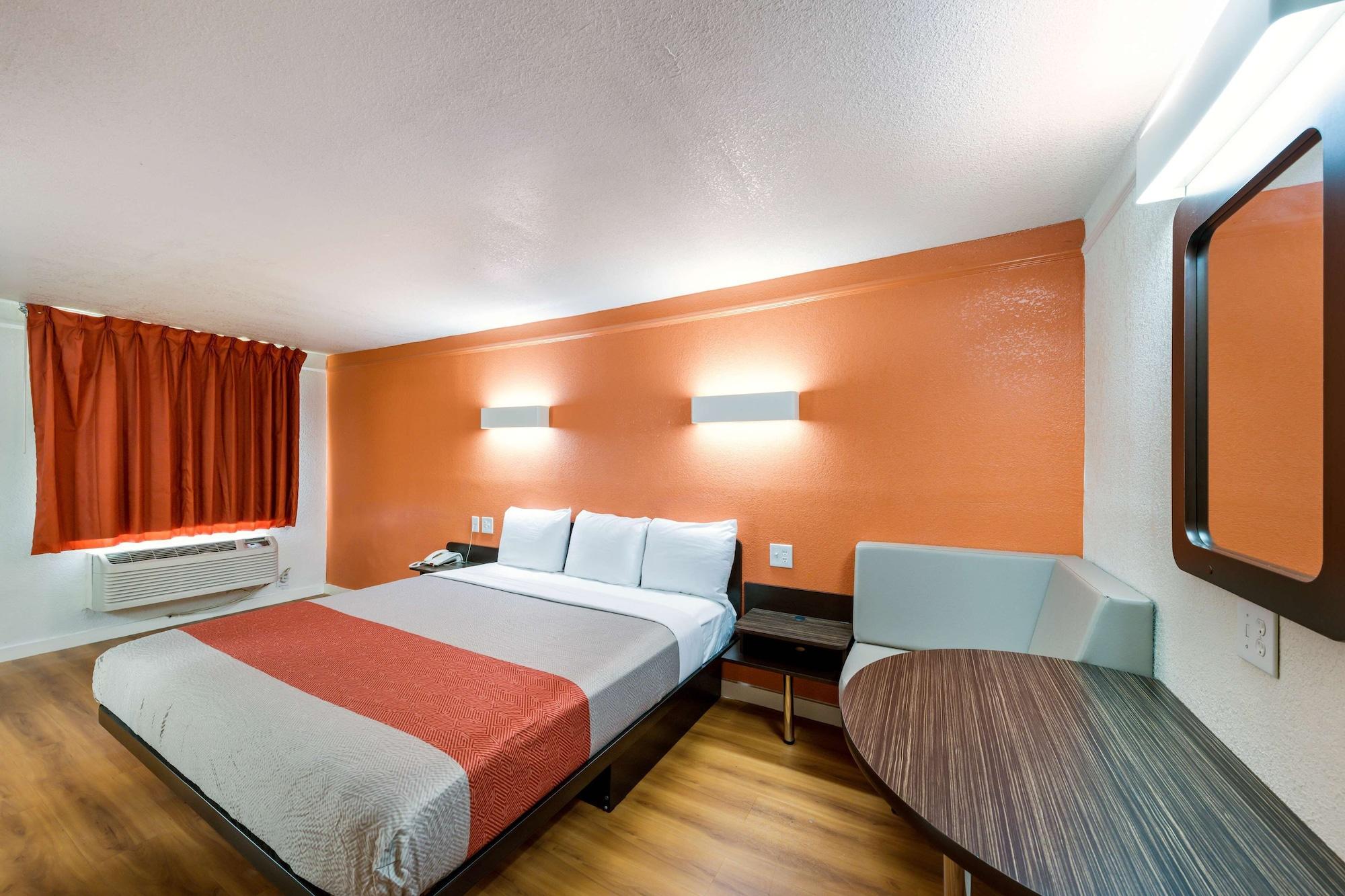 Motel 6-Dallas, Tx - Farmers Branch Eksteriør bilde