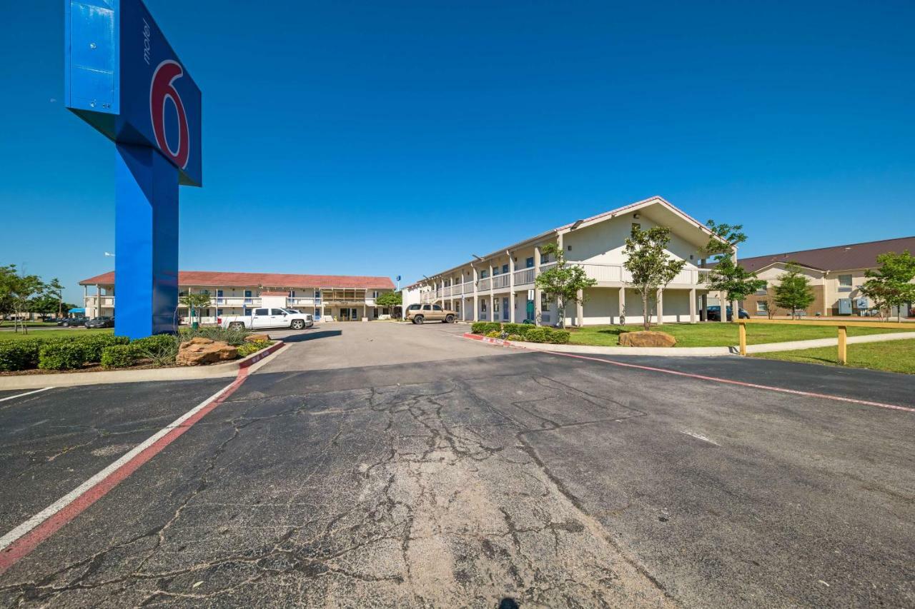 Motel 6-Dallas, Tx - Farmers Branch Eksteriør bilde