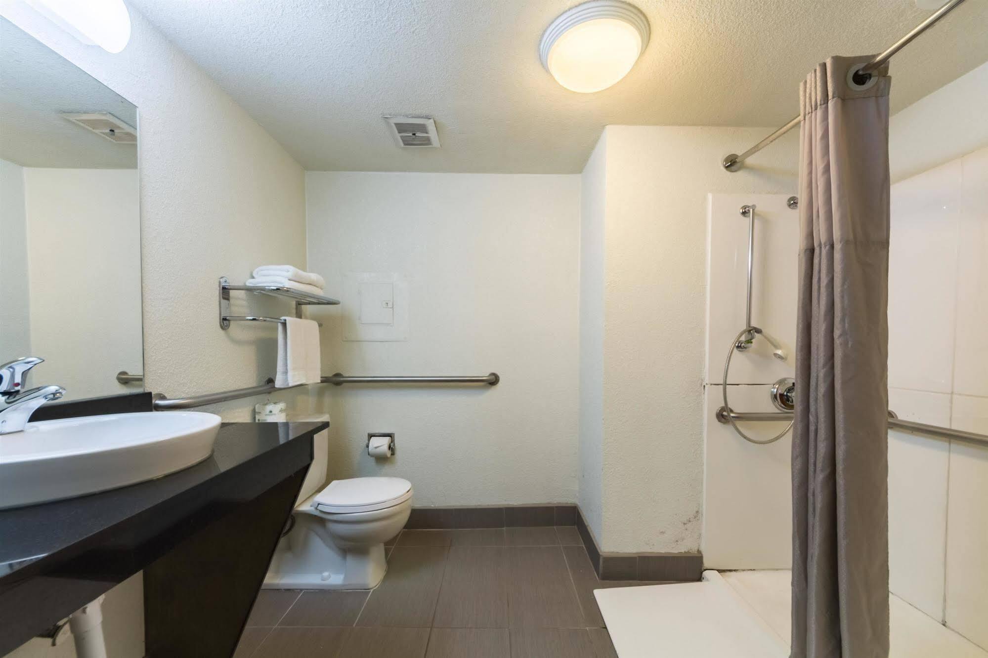Motel 6-Dallas, Tx - Farmers Branch Eksteriør bilde