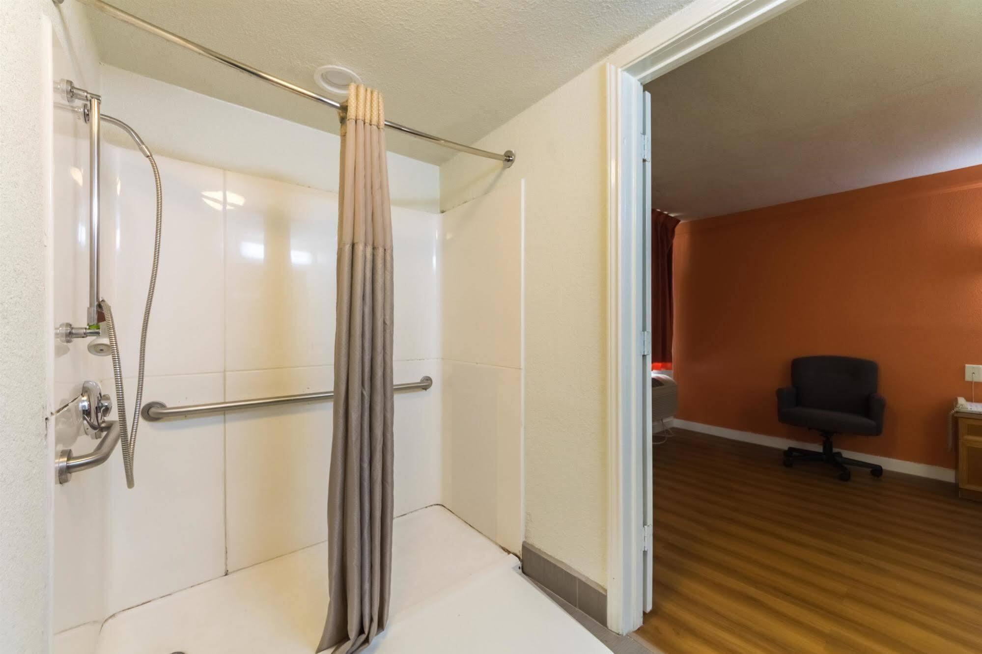 Motel 6-Dallas, Tx - Farmers Branch Eksteriør bilde